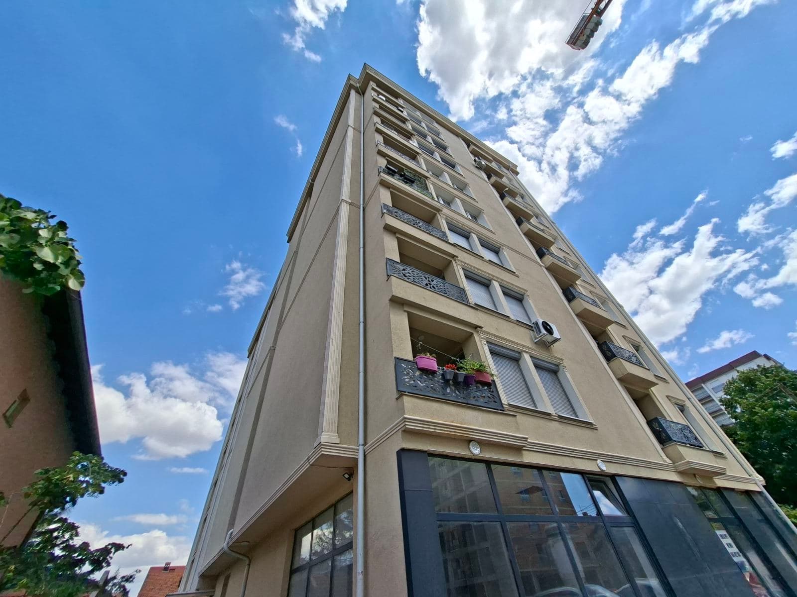 Banesë në SHITJE – 101.80 m² | Fushë