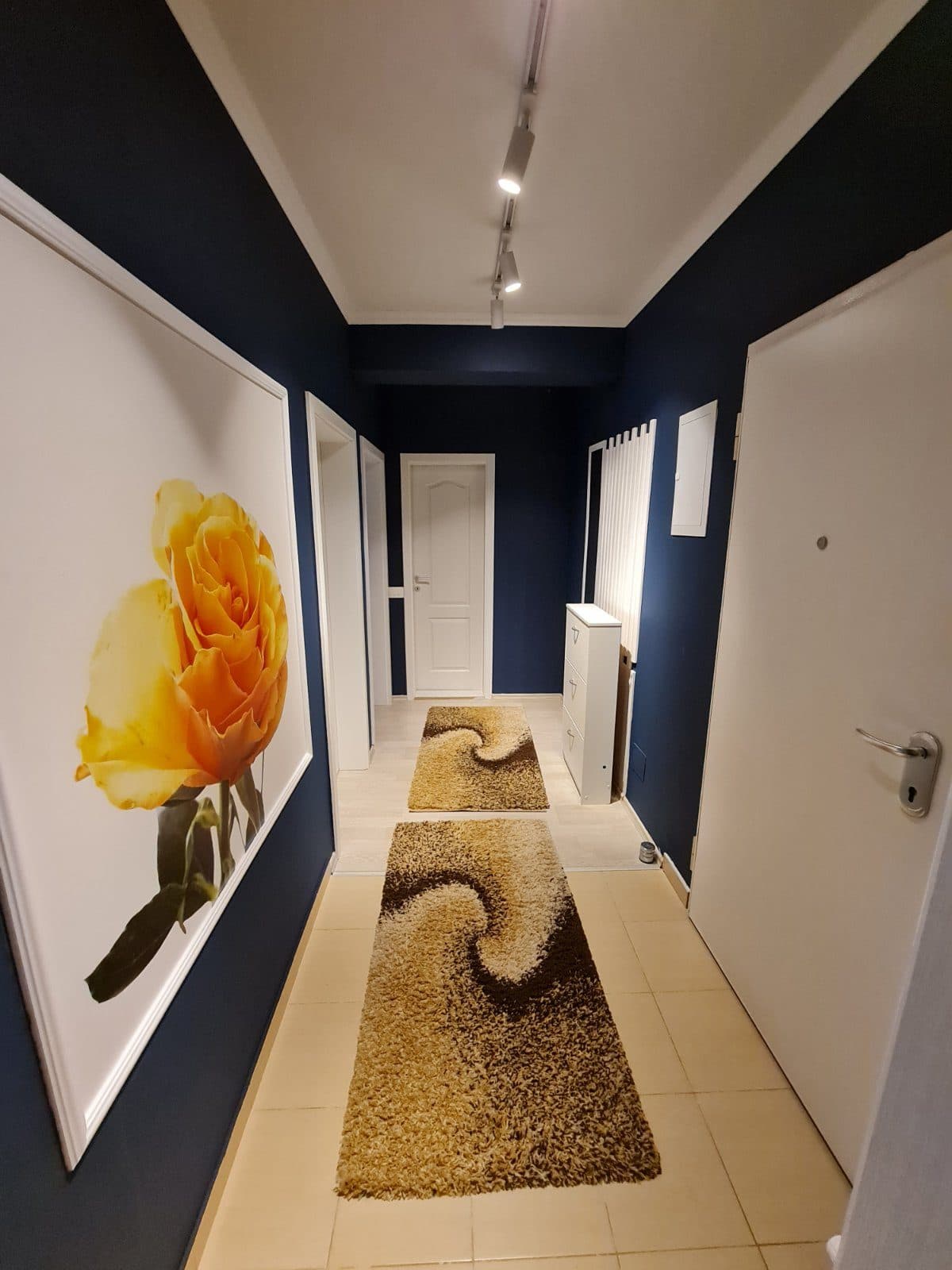 APARTAMENT PËR QIRA – 85 m²