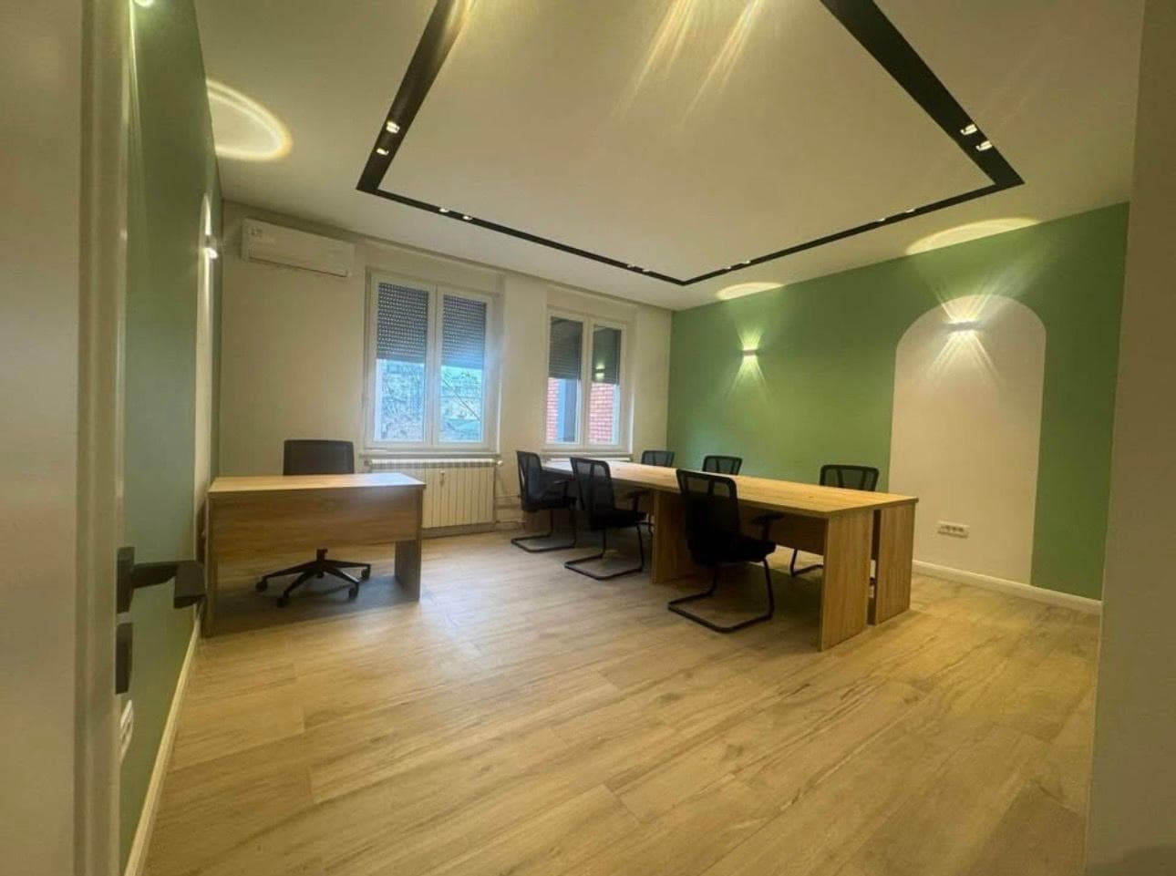 Zyra për qira – 105 m² 2