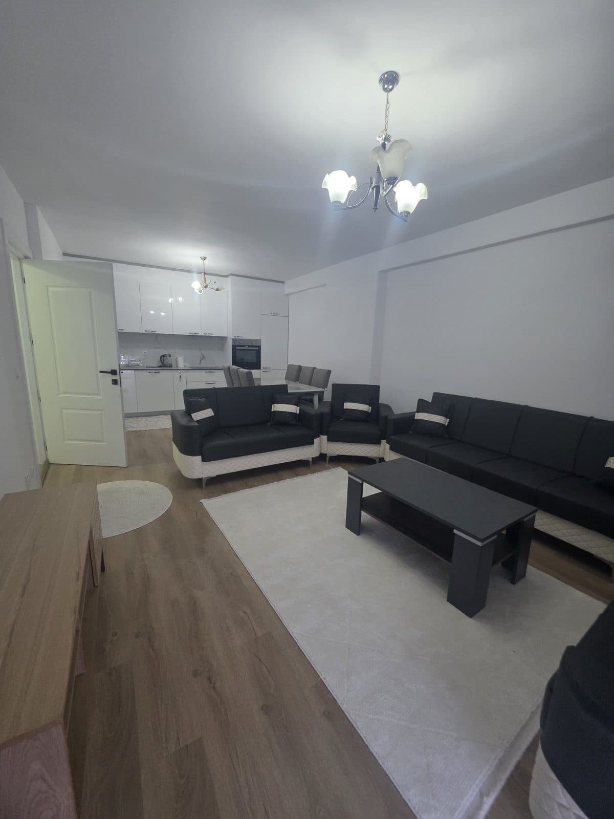Banesë në SHITJE – 107.9 m² | Fushë
