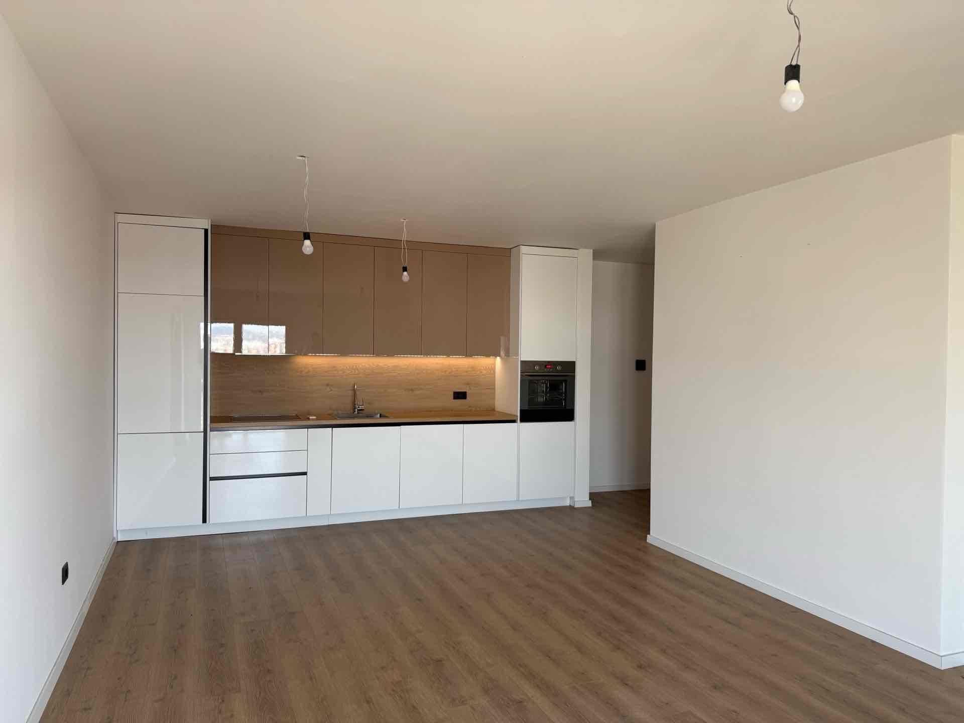 APARTAMENT PËR QIRA – 90.30 m² 3