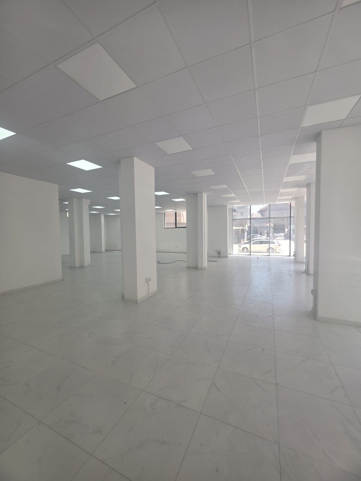 Lokal me QIRA – 400 m² | Fushë Kosovë 2