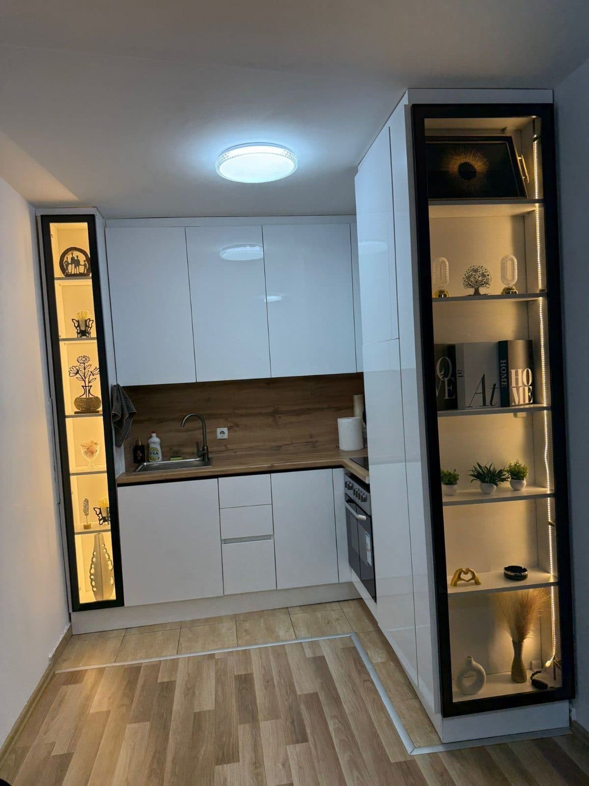 Banesë në SHITJE – 57 m² | Fushë Kosovë 4