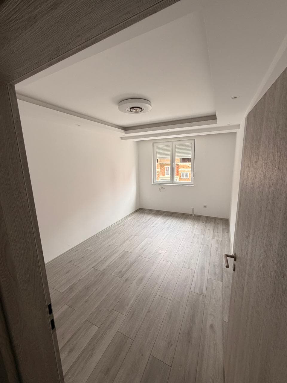 Banesë me QIRA - 81 m² | te Rruga B 2