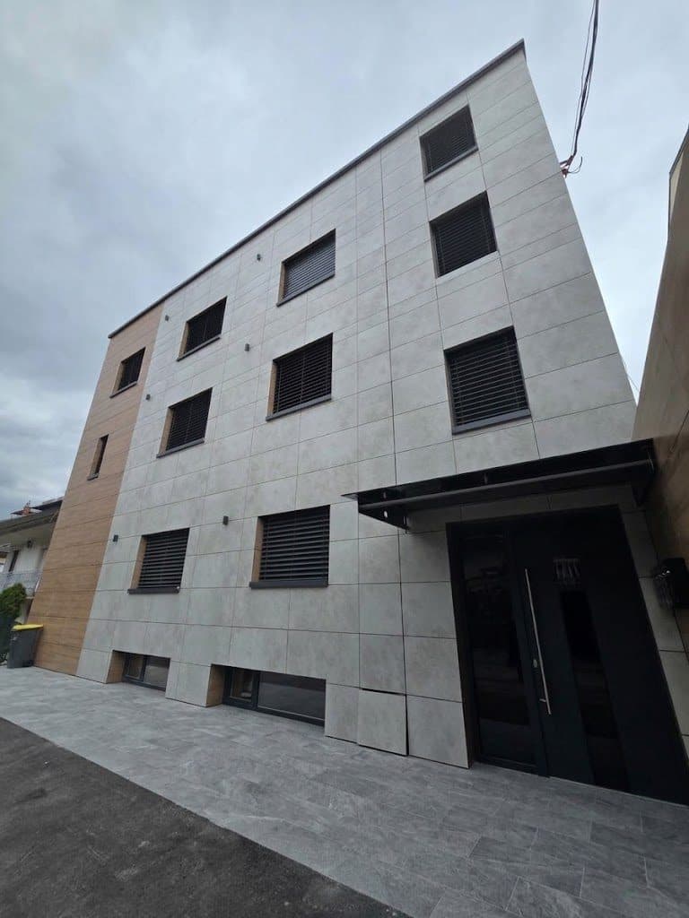 Shtëpi me Qira – 174 m²