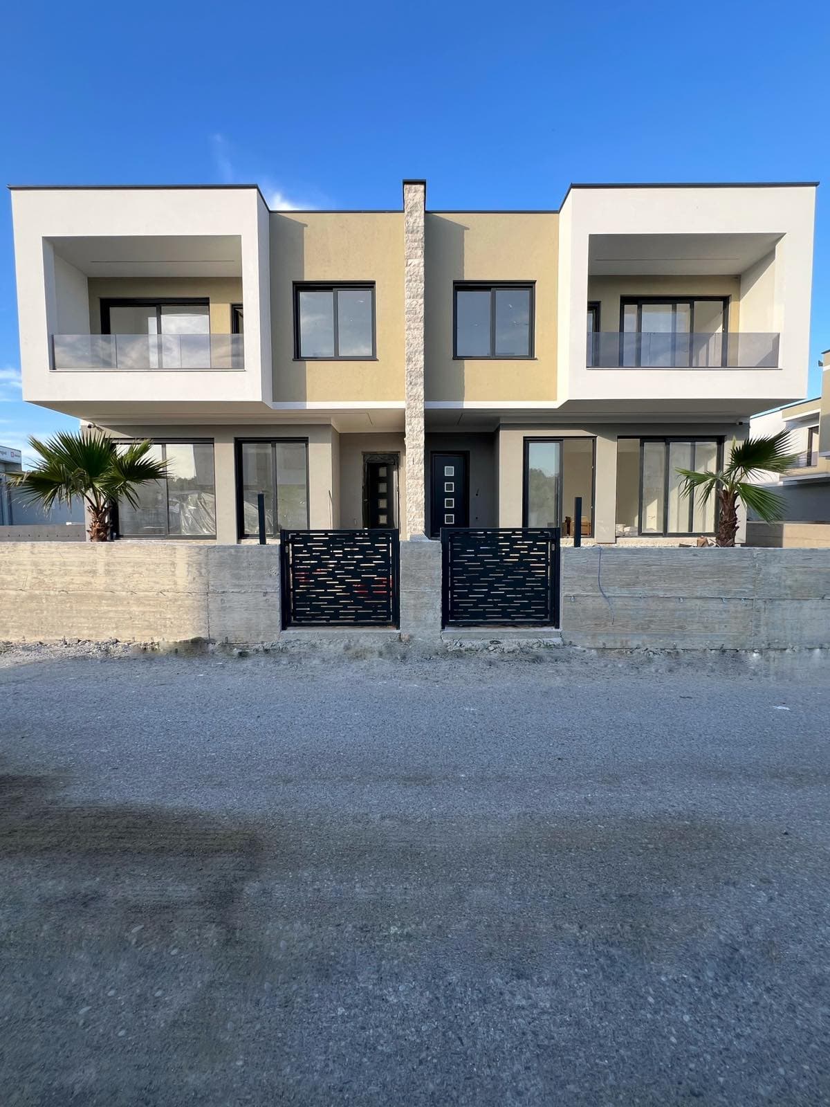 Vila për SHITJE – 150 m² | Ulqin 4
