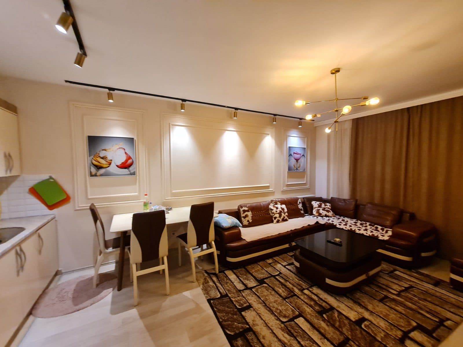 APARTAMENT PËR QIRA – 85 m² 4