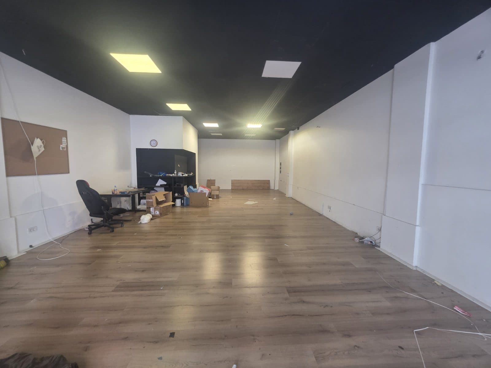 Lokal në SHITJE / QIRA – 200.75 m² 2