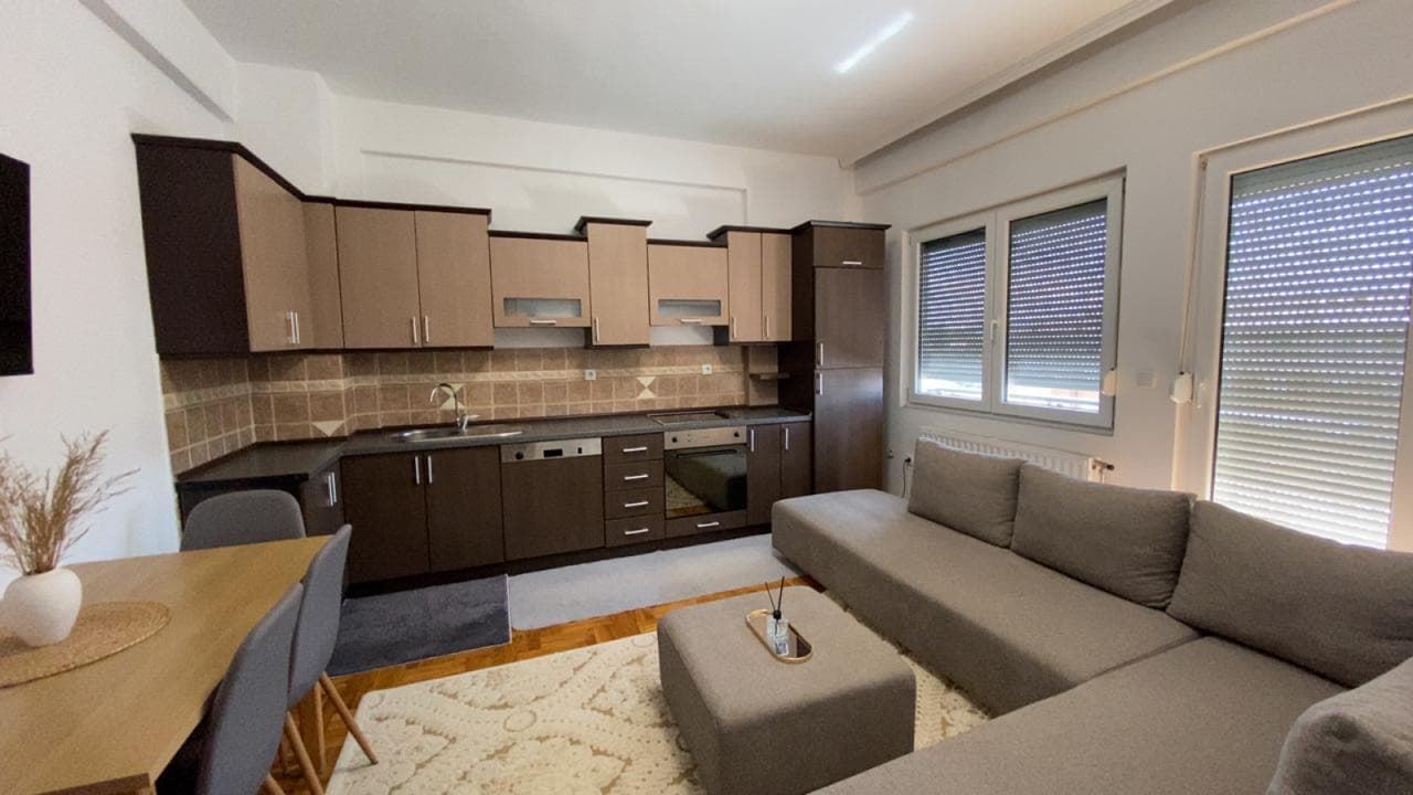 Banesë në SHITJE – 60 m² | Emshir,
