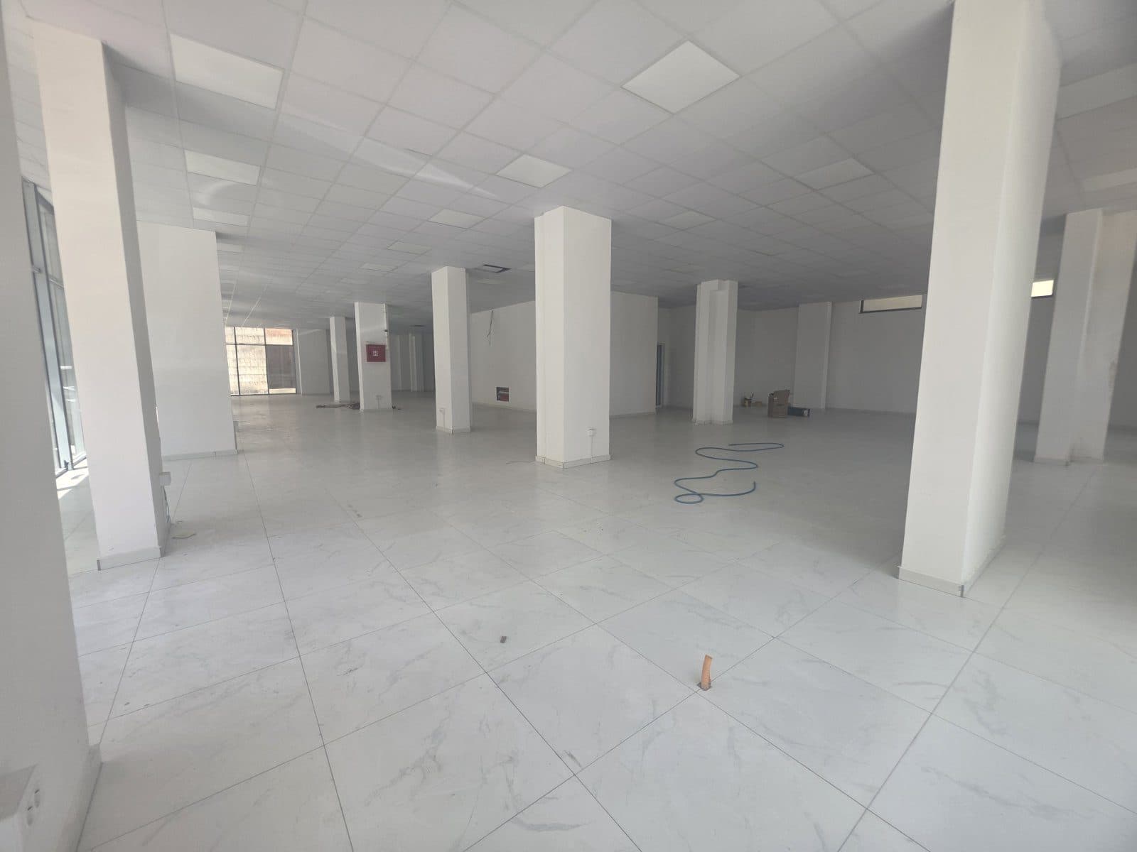 Lokal me QIRA – 400 m² | Fushë Kosovë 4