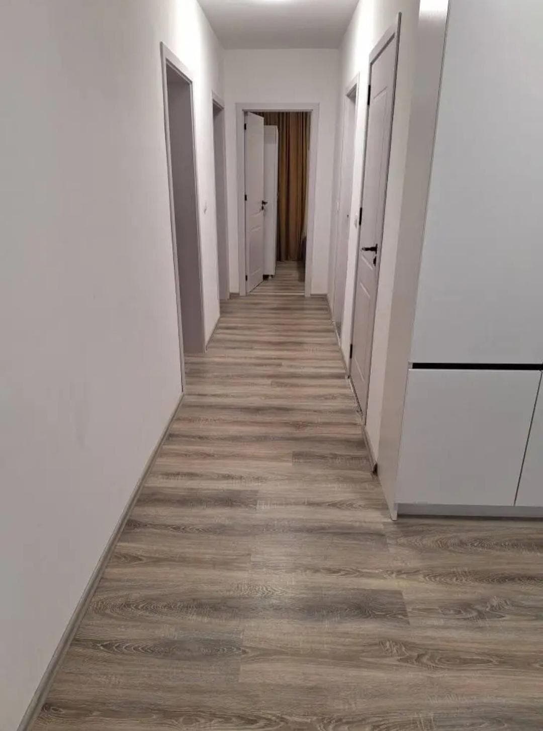 APARTAMENT PËR QIRA – 110 m² 4