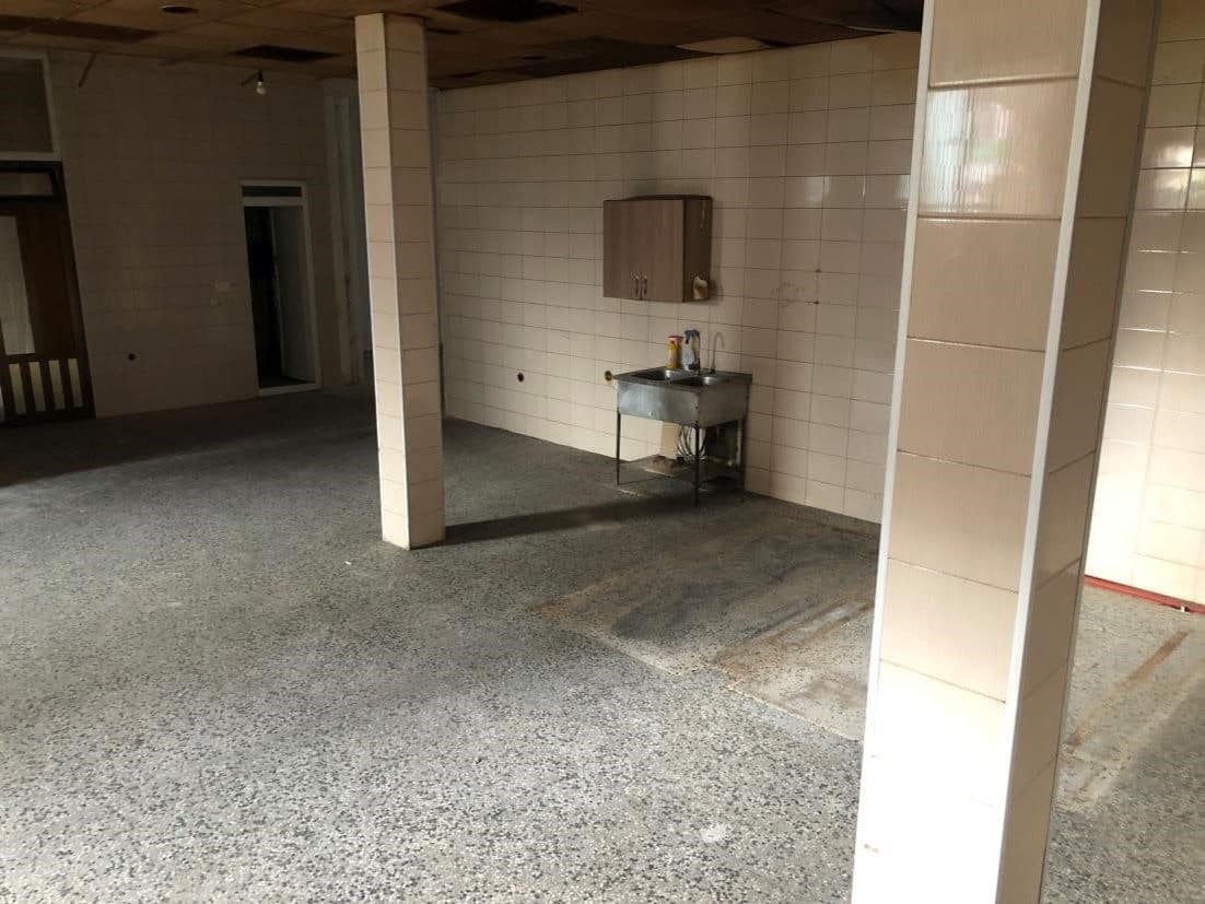 Lokal me QIRA – 300 m² | në Kalabri