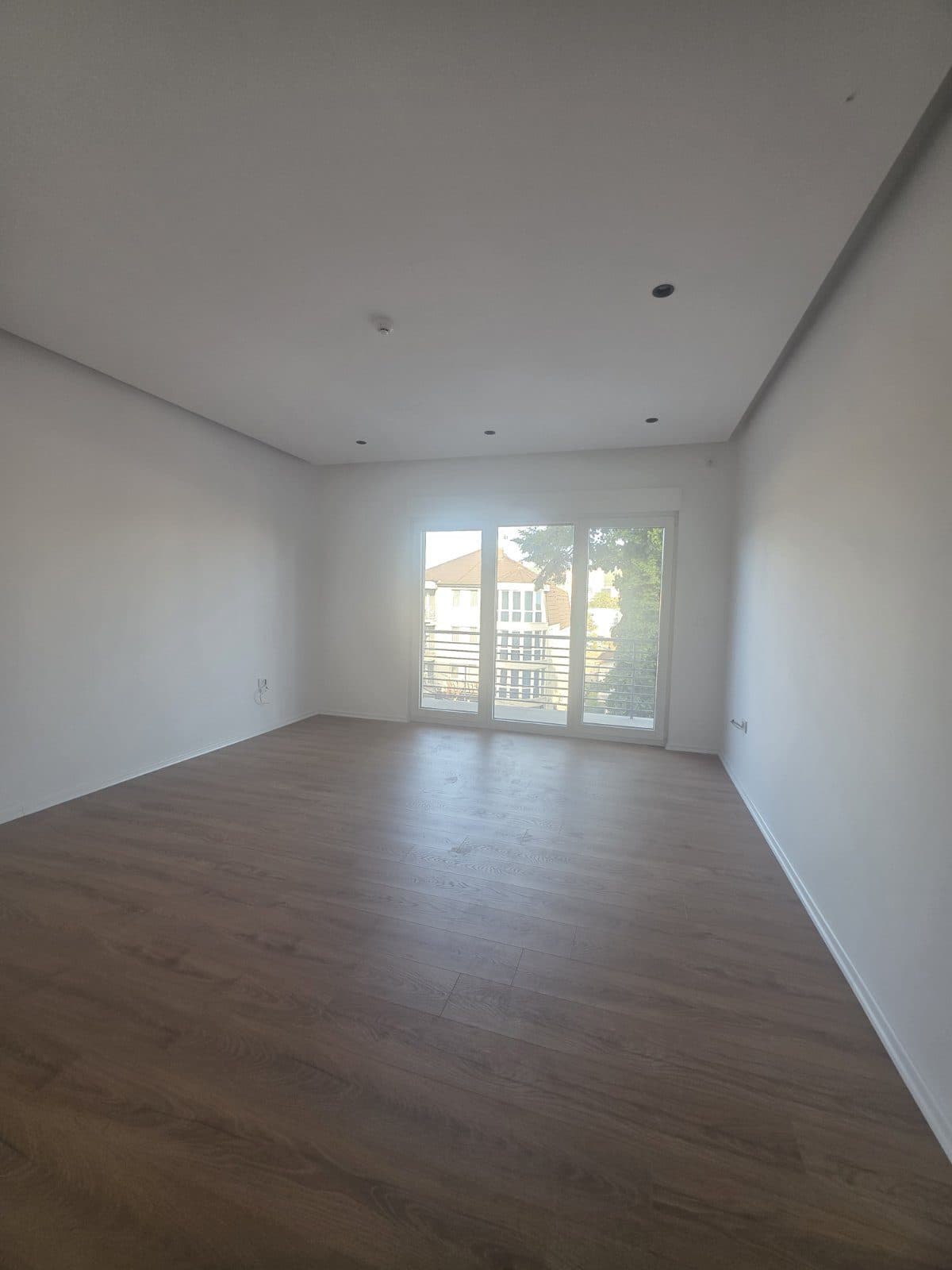 SHTËPI LUKSOZE PËR QIRA – 800 m² | DRAGODAN, PRISHTINË | €4,000/MUAJ