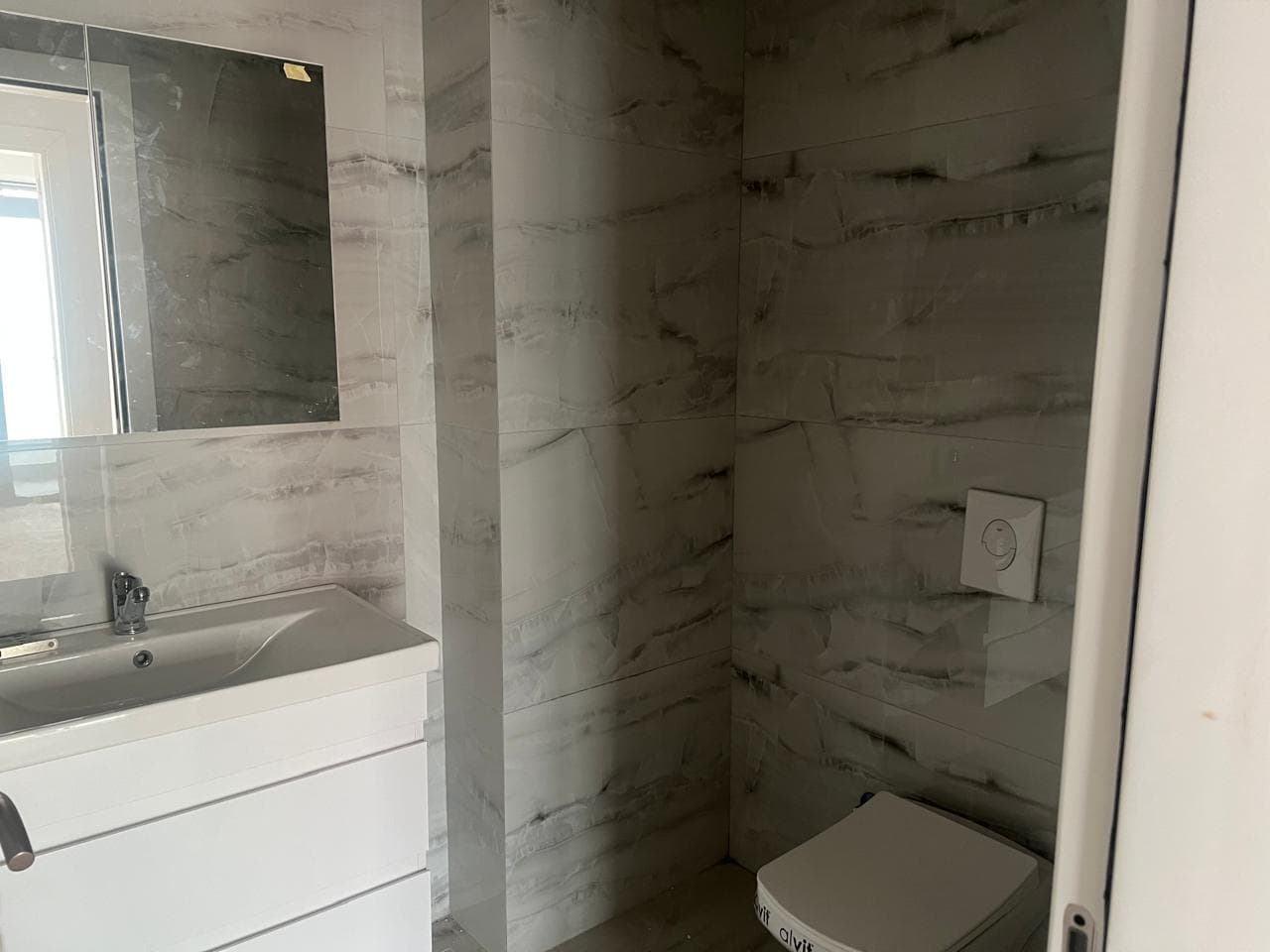 Apartament për SHITJE – 180 m² | Rruga Muharrem Fejza, Prishtinë