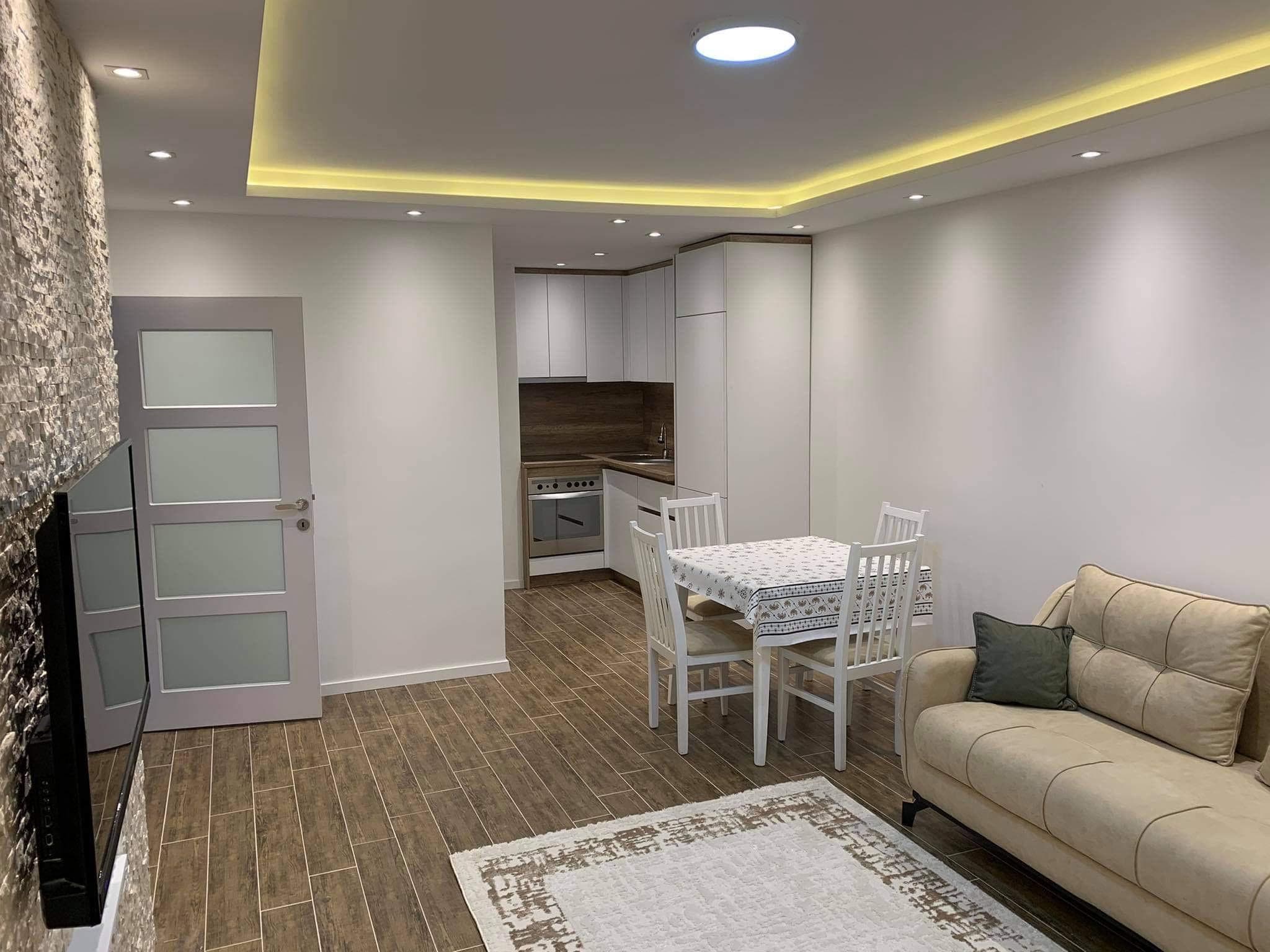 APARTAMENT PËR QIRA – 60 m² 4