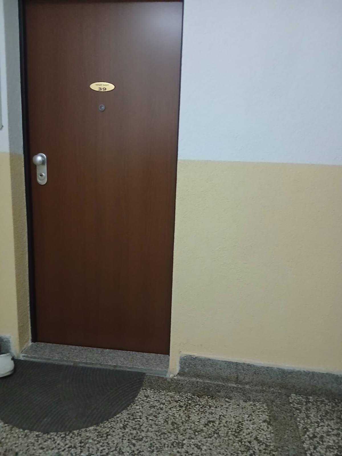 Banesë në SHITJE – 68 m² | Qendër,