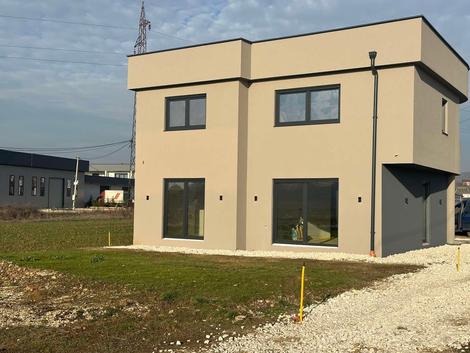Shtëpi për Shitje – 200 m²