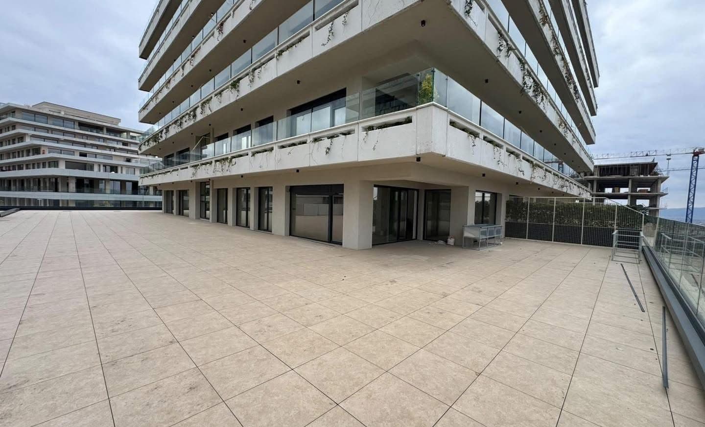 APARTAMENT PËR SHITJE – 127 m² + 42 m² TERRAAS 3