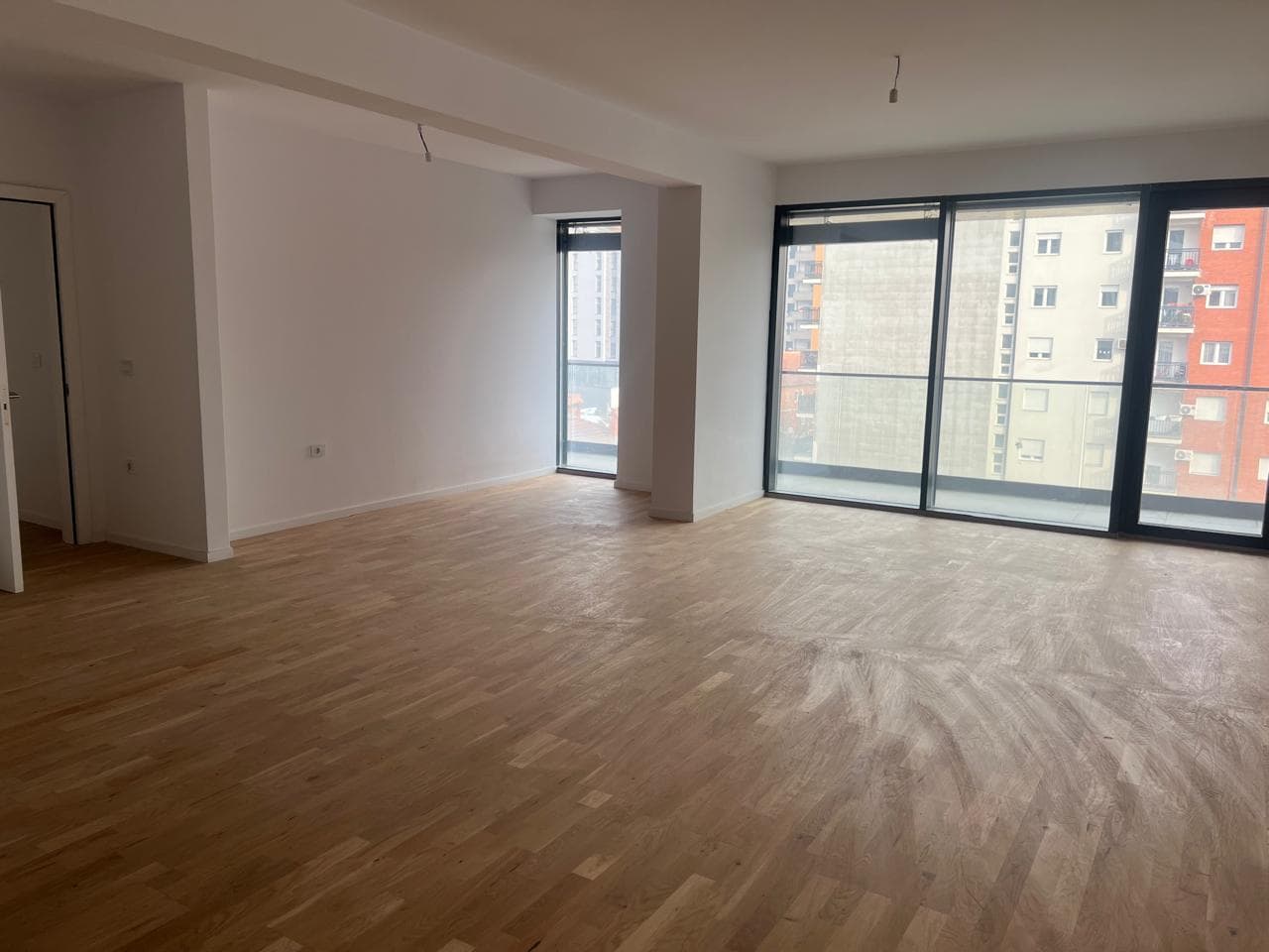 Apartament për SHITJE – 180 m² | Rruga Muharrem Fejza, Prishtinë