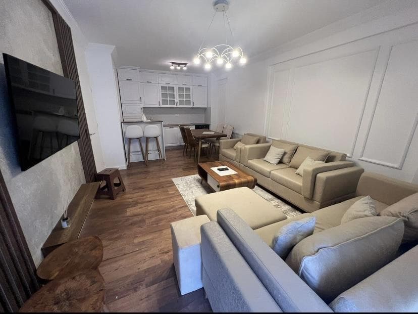 APARTAMENT PËR QIRA – 67 m² 2