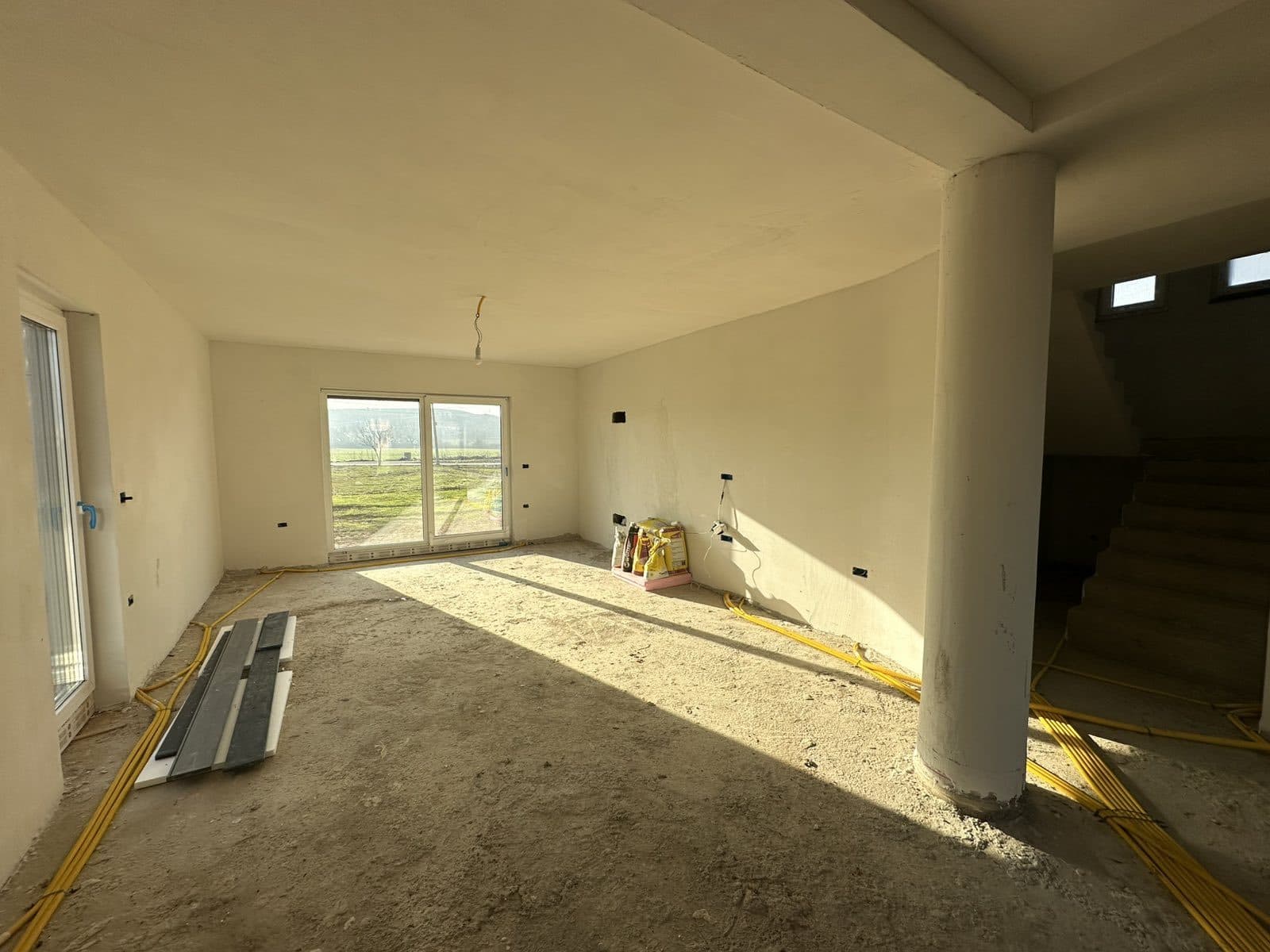 Shtëpi për Shitje – 200 m²