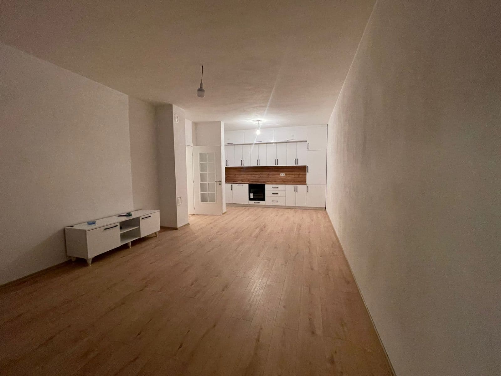 Banesë me QIRA ose në SHITJE – 88 m²