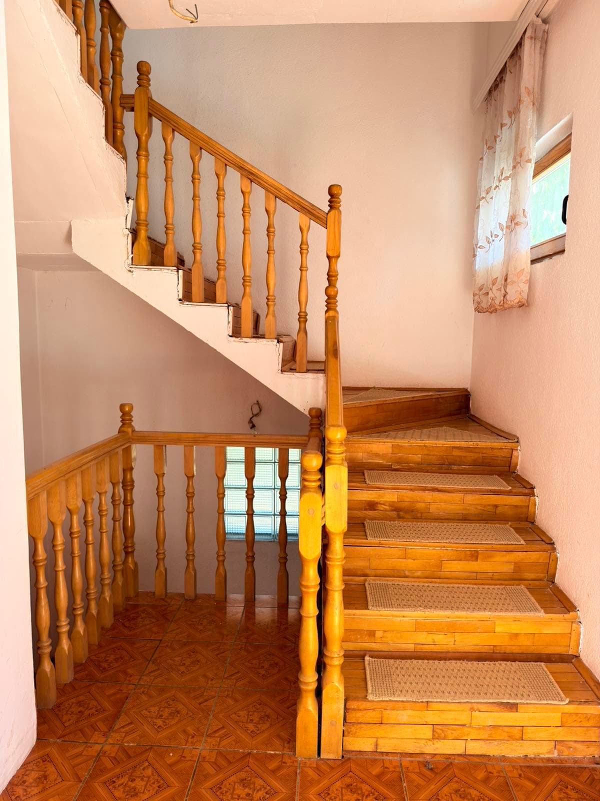 Kat shtëpie për qira – 90 m² | Kalabria/Emshir, Prishtinë