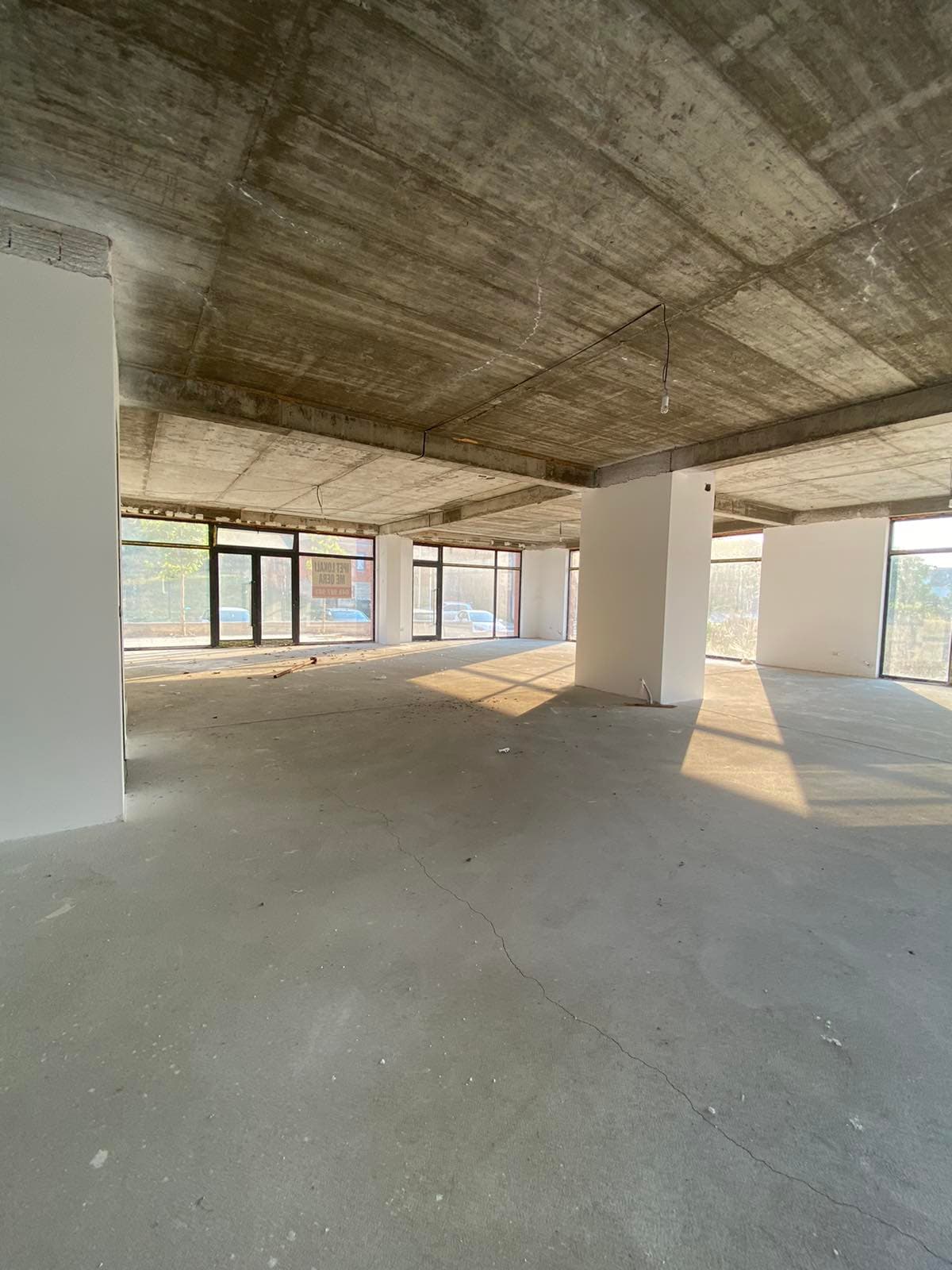 Hapësirë Komerciale për Qira – 830 m² | Kompleksi Blerti 2, Kalabri, Prishtinë