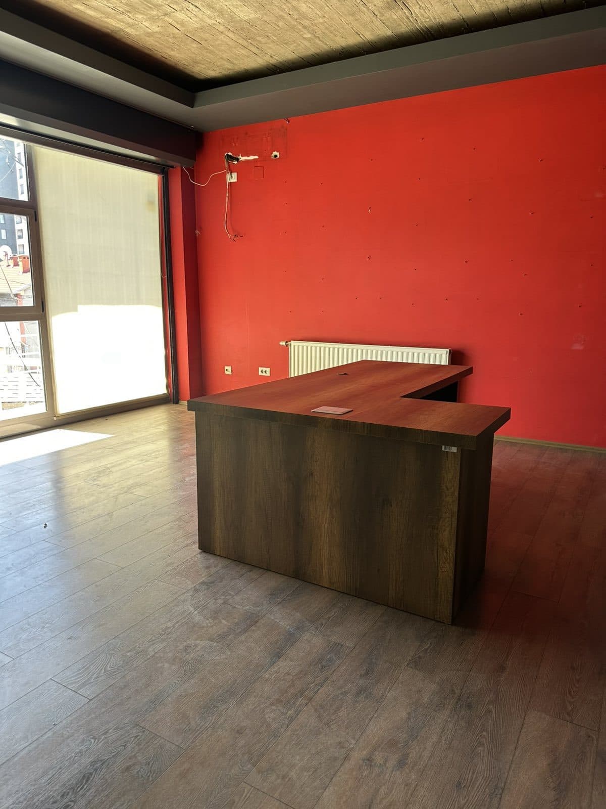 Hapësirë Afariste me Qira – 420 m² + 3