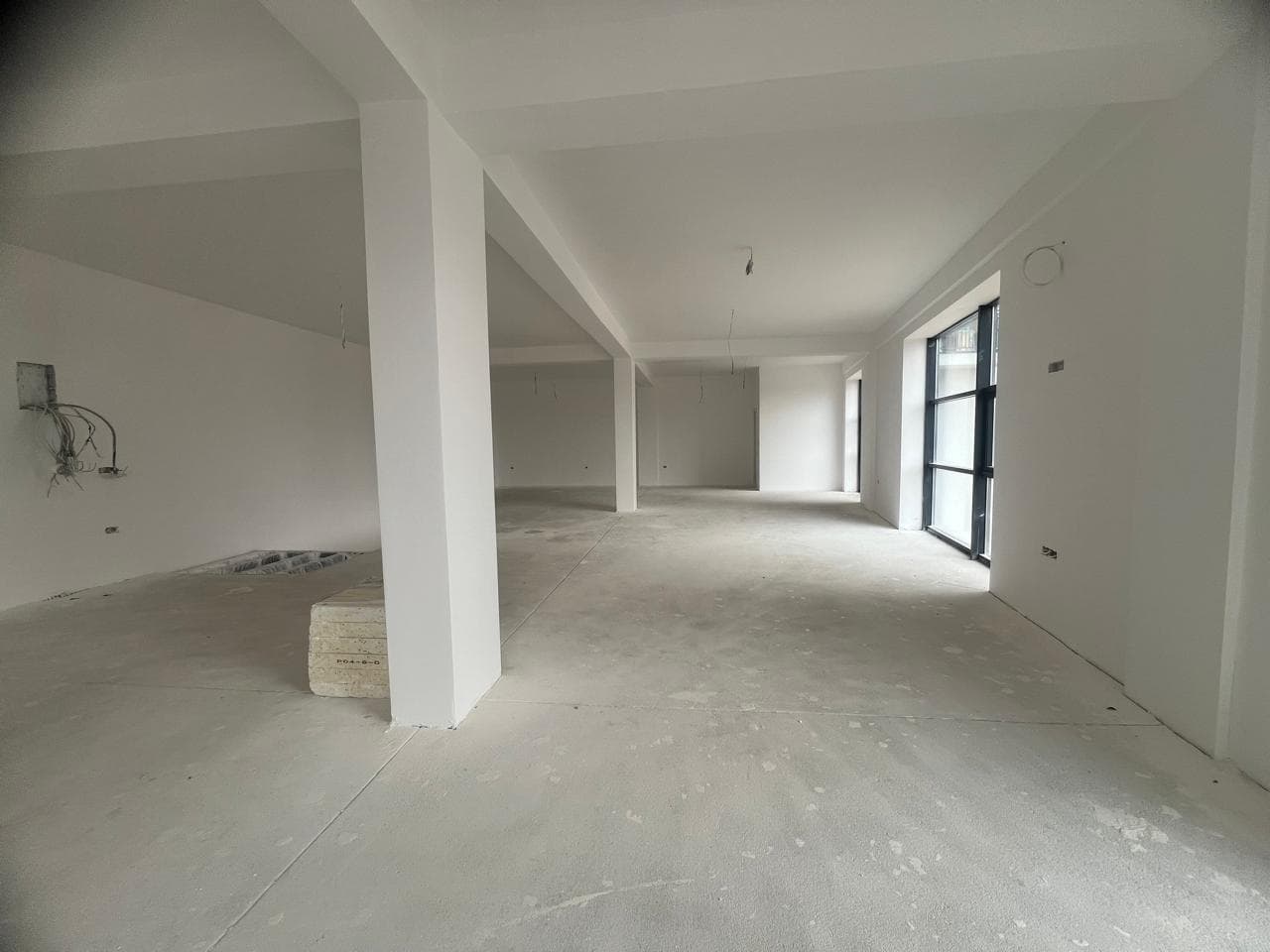 Lokal në SHITJE – 370 m² | Kompleksi