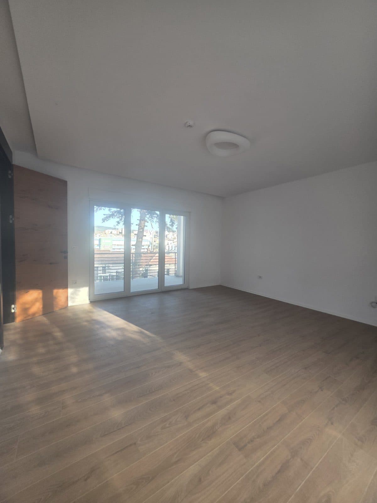 SHTËPI LUKSOZE PËR QIRA – 800 m² | DRAGODAN, PRISHTINË | €4,000/MUAJ