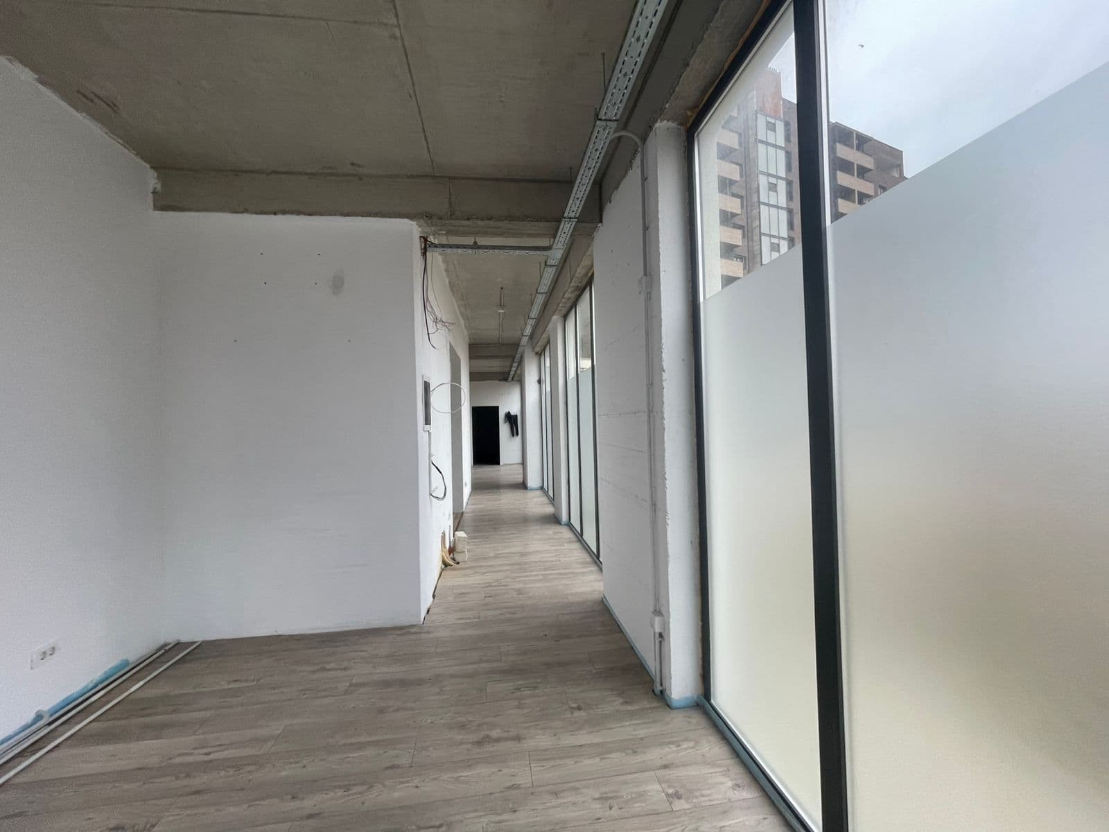 Lokal me QIRA – 130 m² | Veternik (afër 3