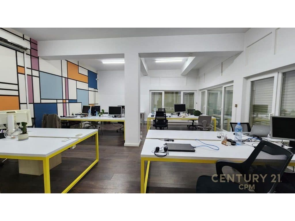 Ish Blloku, Godine Unike 5-kateshe per zyra Me Qira,Tiranë - 1.500.000 ALL | 900 m² 3