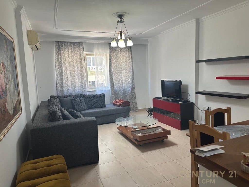 Apartament 2+1 Me Qira Gjimnazi Petro Nini, Tiranë - 70000 ALL | 86 m² 2