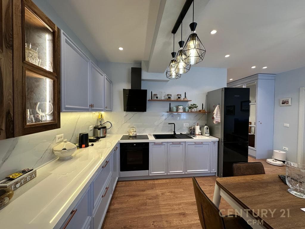 Apartament 2+1 Per Qira Prane Ekonomikut! 4