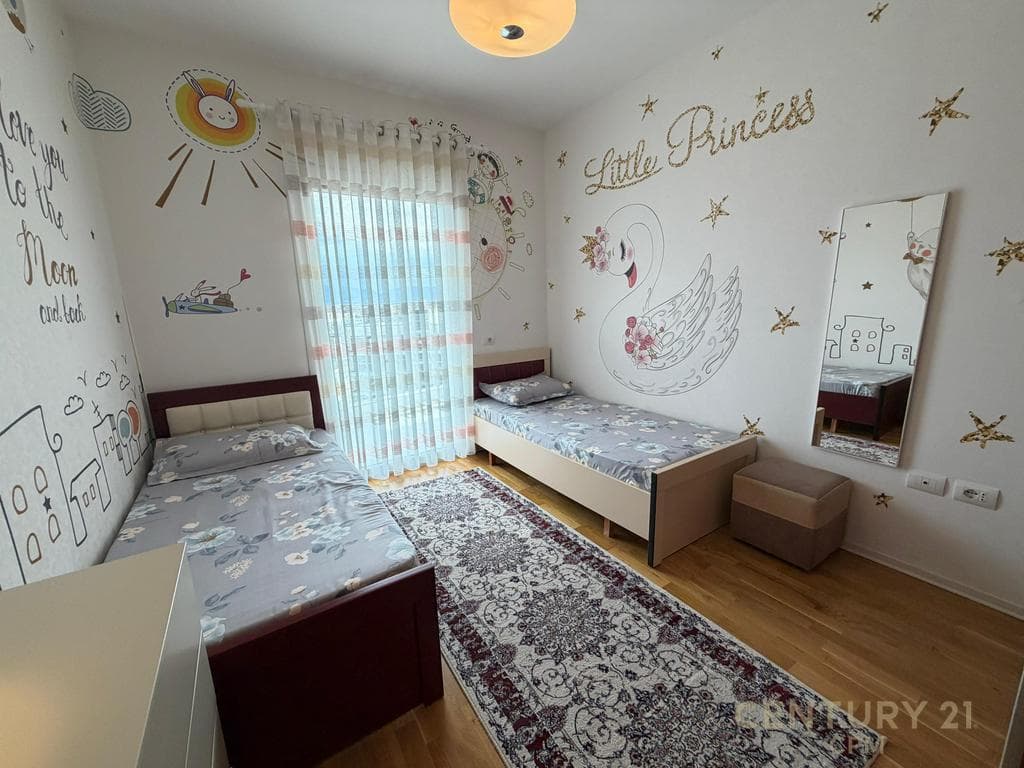 Jepet me qira apartament 2+1+2, me ballkon dhe pamje fantastike nga Liqeni dhe Kopshti Botanik 4