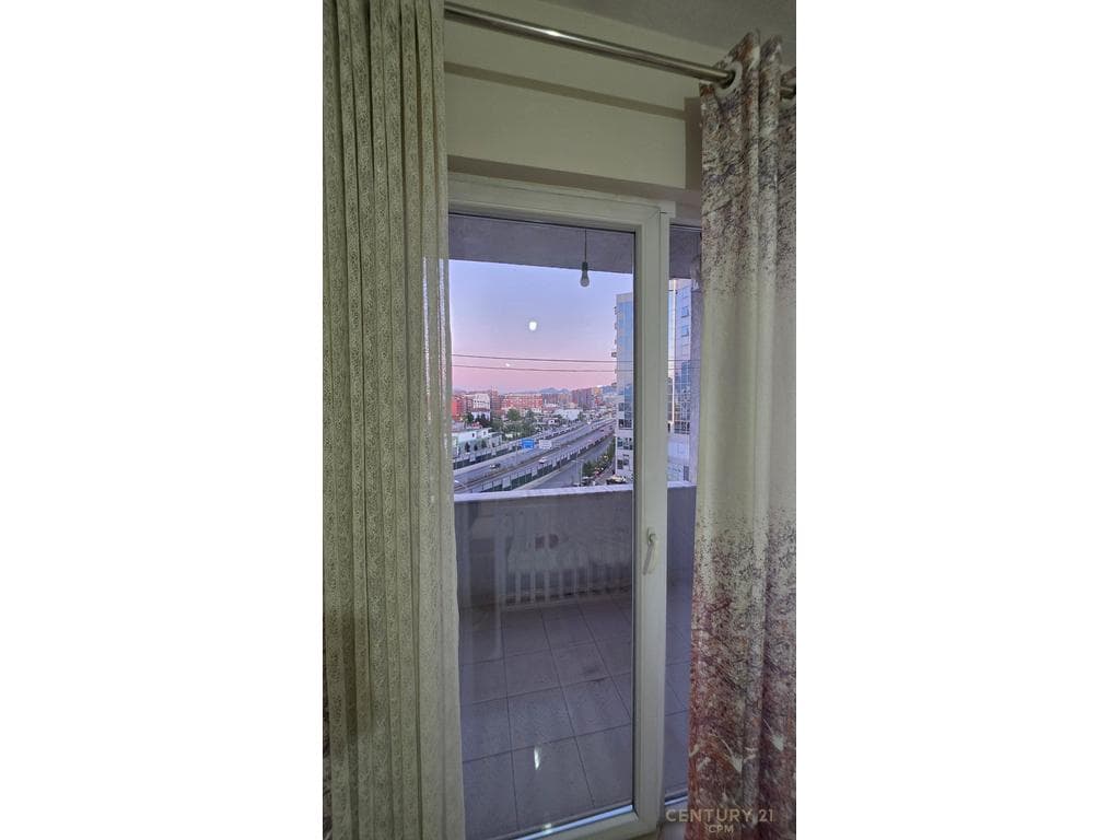Apartament 2+1+2 Me Qira Bar Artisti, Astir 2