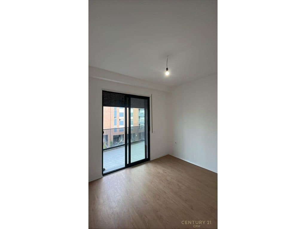 Apartament 2+1 Per Qira, Rruga Egnatia, Zogu i Zi. 3