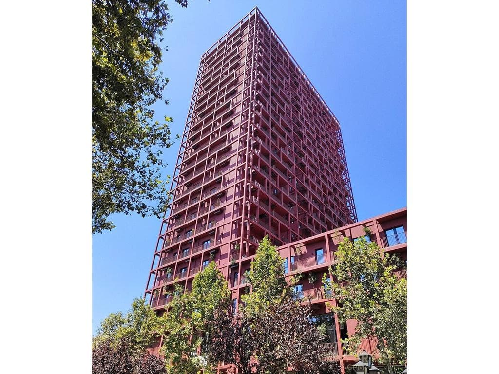 GARDEN BUILDING JAPIM ME QIRA APARTAMENT LUKSOZ 1+1 + POST PARKIMI 2