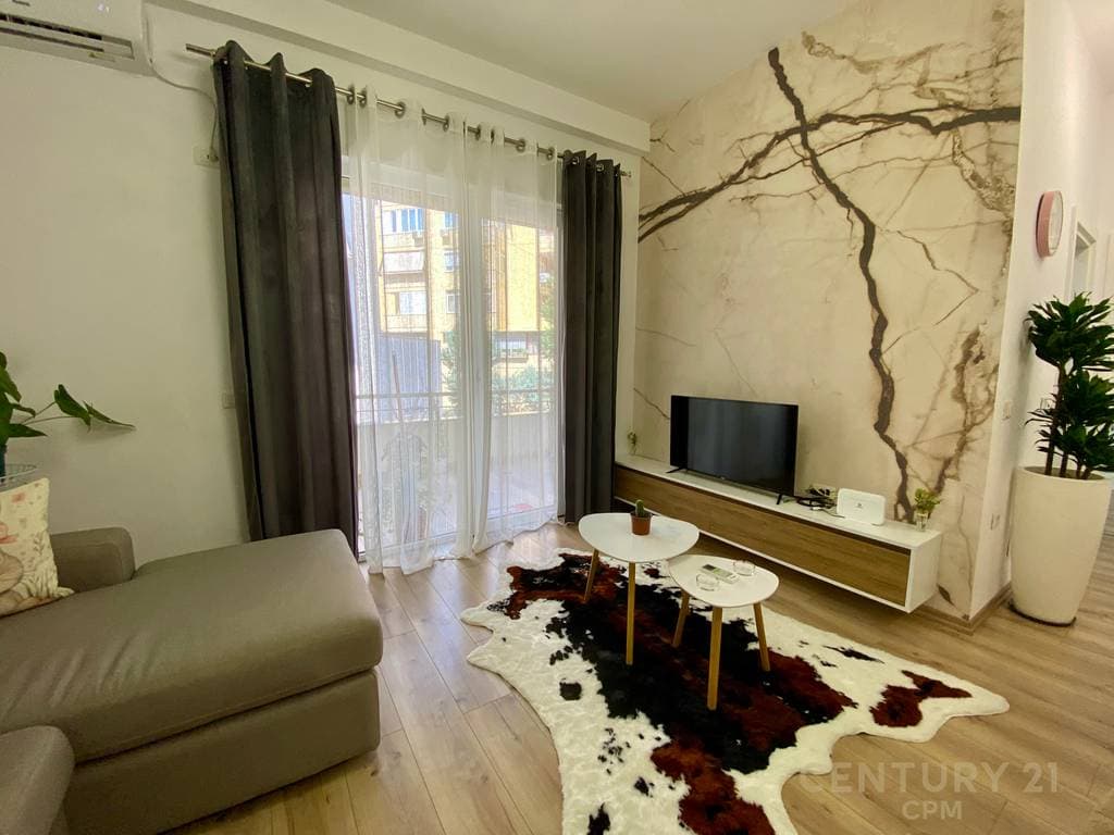 TEK LIQENI THATE JAPIM ME QIRA APARTAMENT MODERN 1+1 3