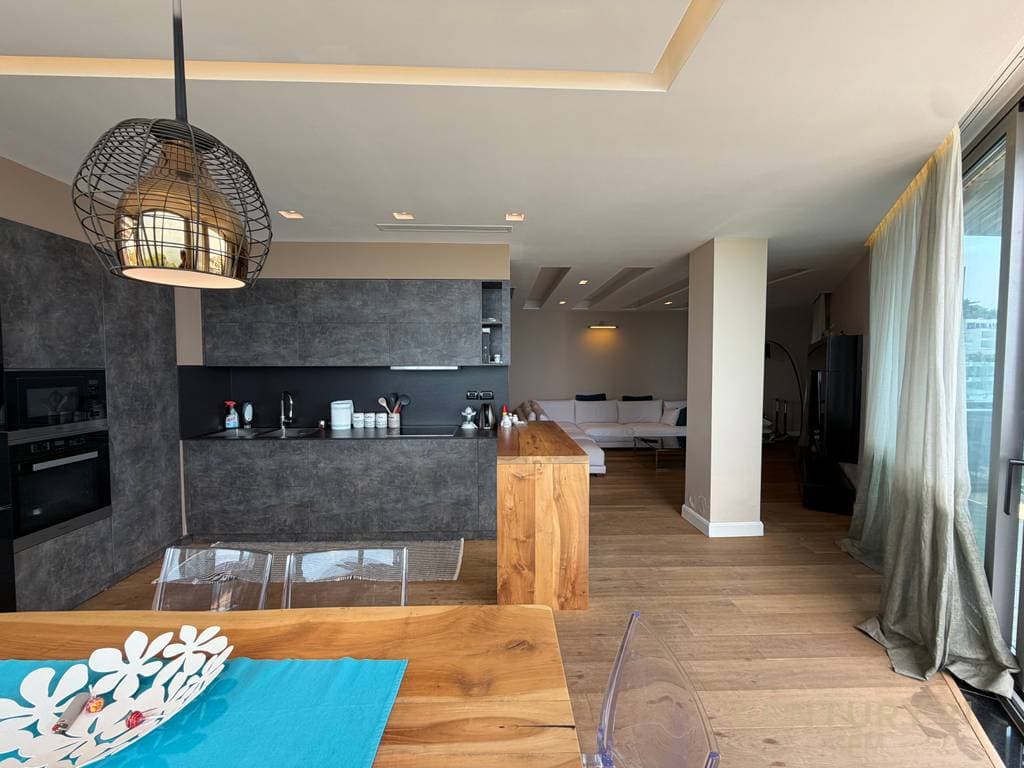 Apartament 2+2 Për Shitje në Uji i Ftohtë, Vlorë 2