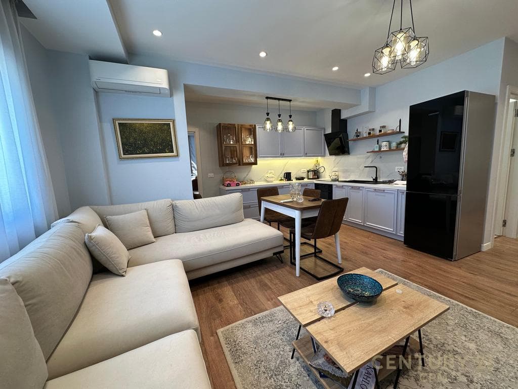 Apartament 2+1 Per Qira Prane Ekonomikut! 2