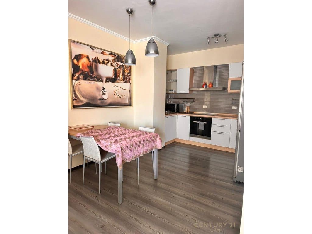 Apartament 2+1+2 me Qira pranë Juridikut, Ish-Bllok 2