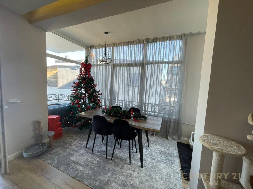 SHITET APARTAMENT 2+1 TEK KOPSHTI BOTANIK! 3
