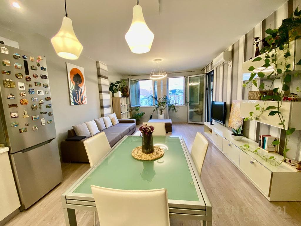SHESIM APARTAMENT 2+1+ POST PARKIMI TEK LIQENI I THATE