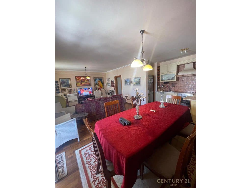 Apartament 3+1+2 Balkone Për Shitje në Kodra e Diellit, Tiranë - 270000€ | 135 m²