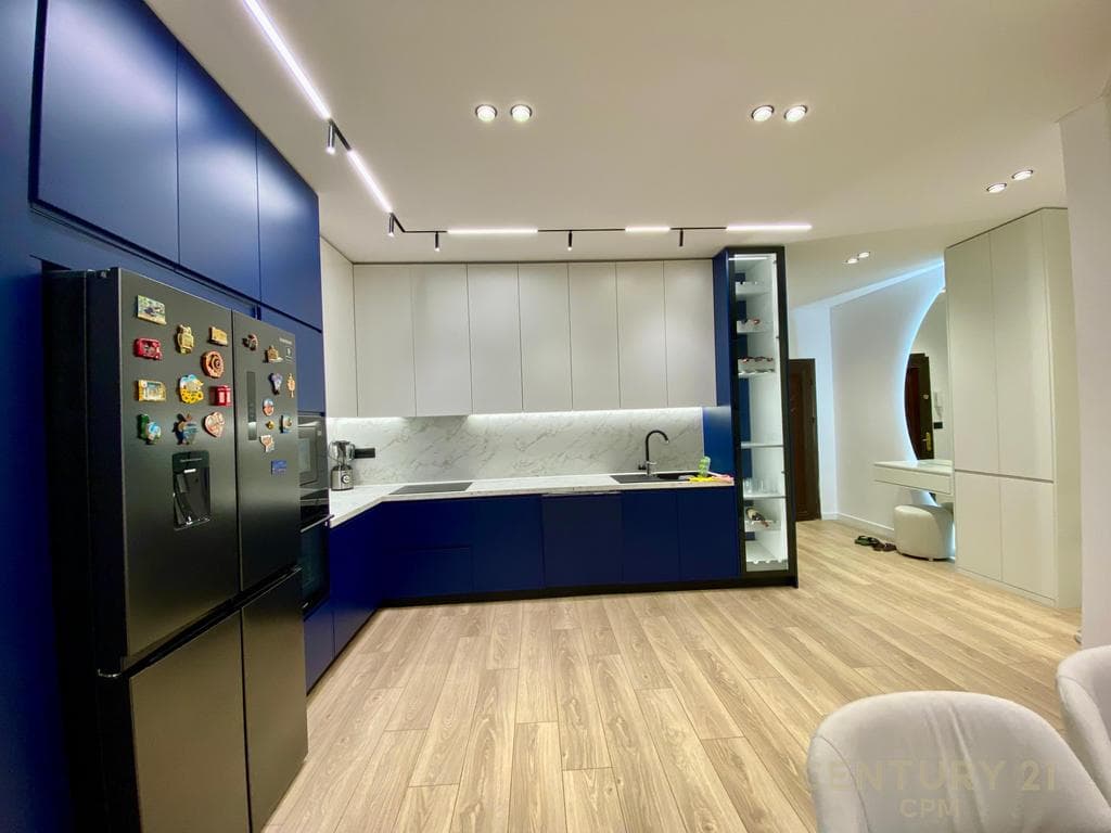TEK KODRA E DIELLIT SHESIM SUPER APARTAMENT 2+1+2 4