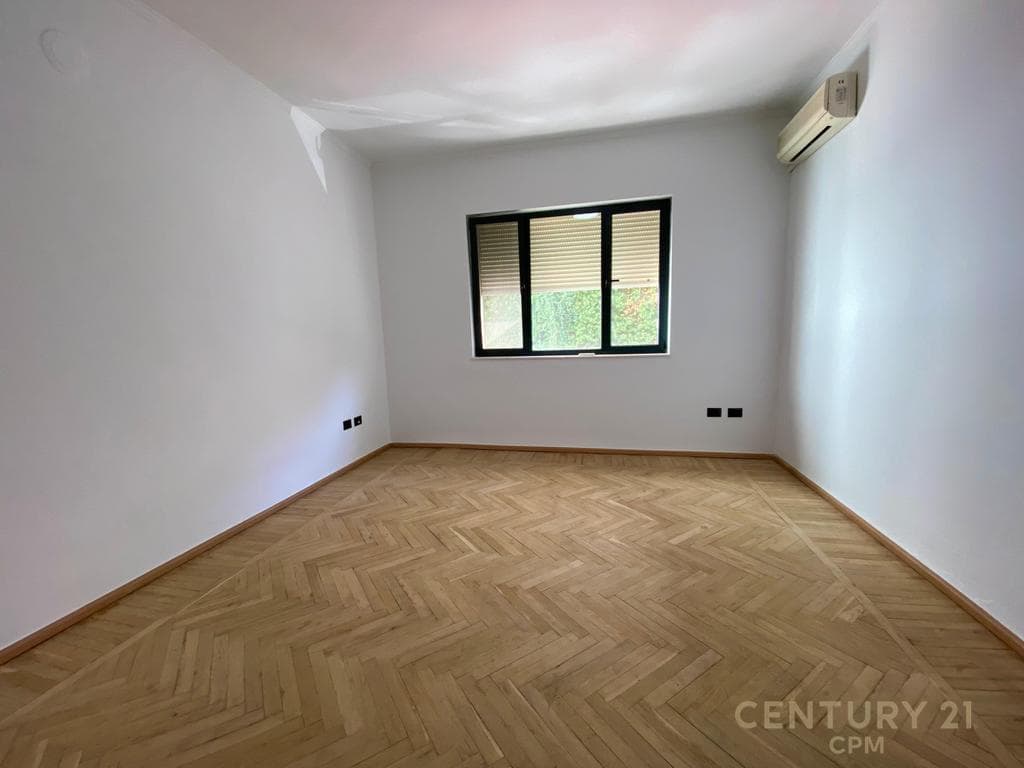 ISH BLLOKU JAPIM AMBIENT ZYRE ME QIRA 4