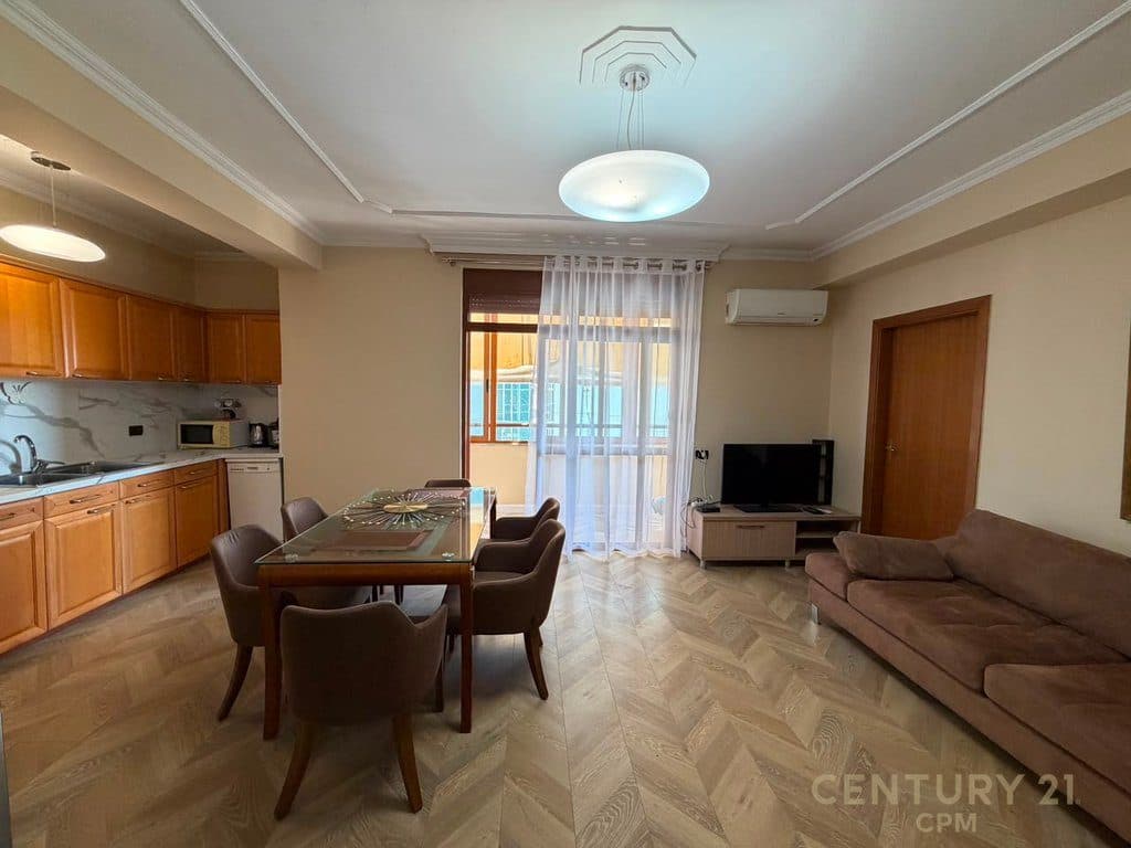Apartament 3+1 per qira tek ish Ekspozita 3