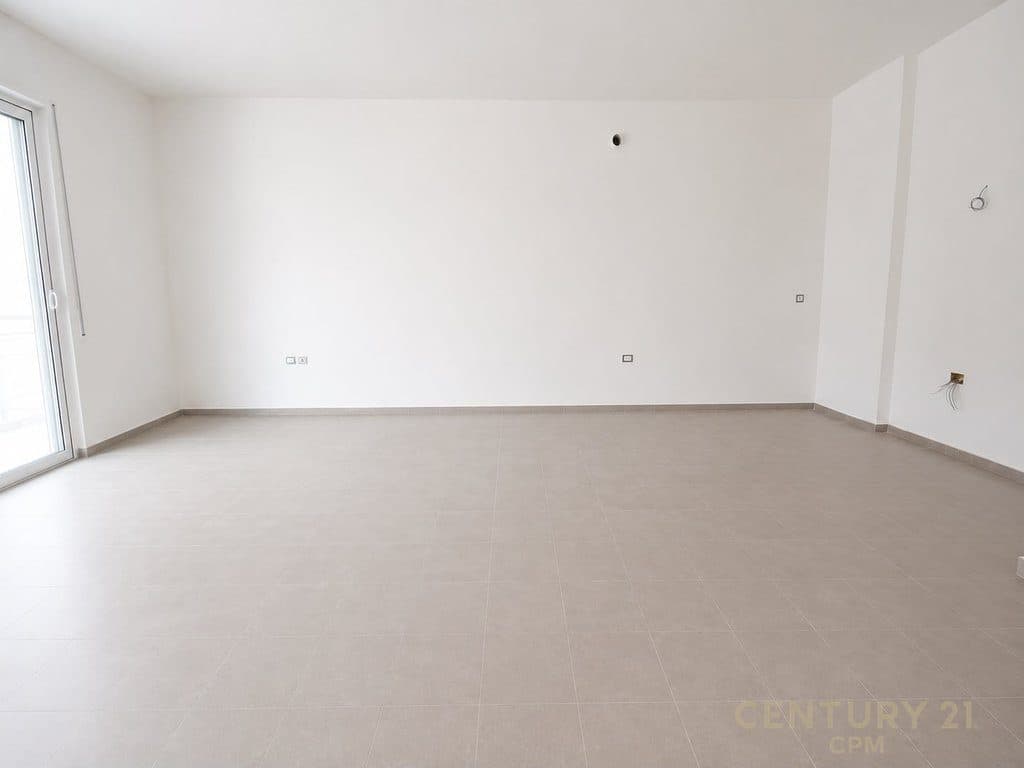PRANE LUNGOMARE SHESIM APARTAMENT 2+1 + POST PARKIMI EKSTRA 2